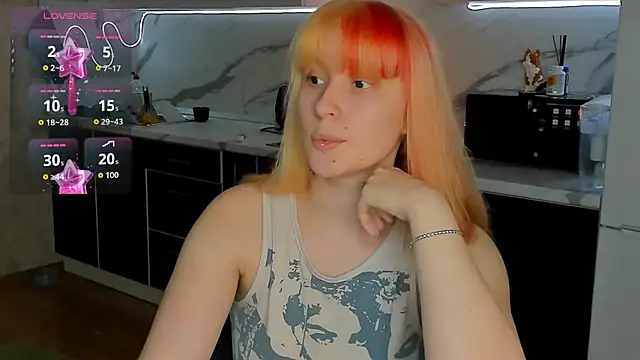 Snapshot of Sweet_white_chocolate chatting on November 13, 2025, 7:34 am Sweet white chocolate online show from November 13, 2025, 7:34 am