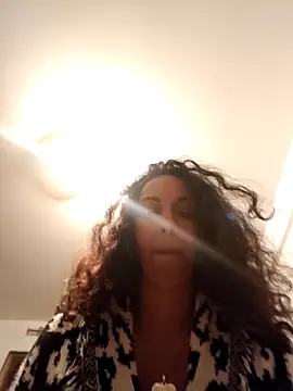 Snapshot of naughty69curls chatting on October 18, 2025, 5:26 pm naughty69curls online show from October 18, 2025, 5:26 pm