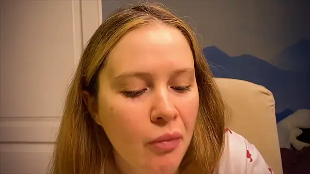 IlonaMurf online show from October 28, 2025, 7:40 am