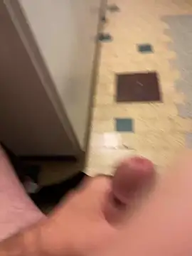 Snapshot of mikiss789 chatting on November 15, 2025, 6:06 am mikiss789 online show from November 15, 2025, 6:06 am