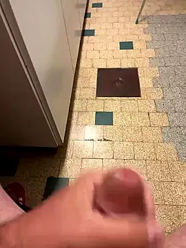 Snapshot of mikiss789 chatting on October 12, 2025, 3:19 am mikiss789 online show from October 12, 2025, 3:19 am