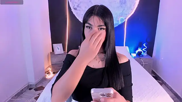 Snapshot of RoseCassie chatting on December 2, 2025, 1:57 pm RoseCassie online show from December 2, 2025, 1:57 pm