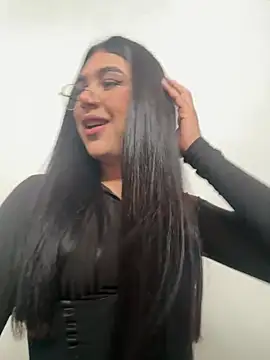 RoseCassie online show from July 1, 2026, 1:11 pm