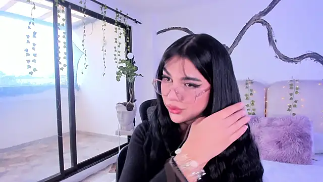 Snapshot of RoseCassie chatting on October 30, 2025, 1:31 pm RoseCassie online show from October 30, 2025, 1:31 pm