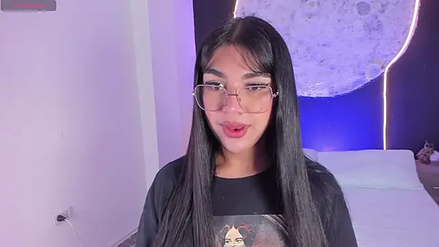 Snapshot of RoseCassie chatting on November 28, 2025, 1:22 pm RoseCassie online show from November 28, 2025, 1:22 pm