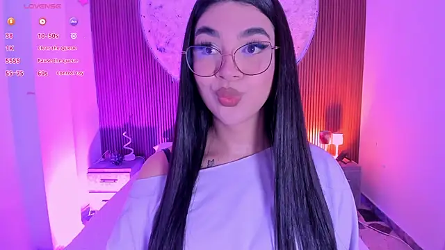 RoseCassie online show from June 16, 2026, 1:22 pm