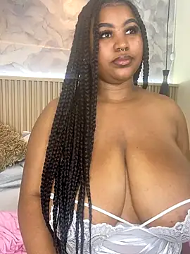 Snapshot of AinaraJimenez chatting on November 7, 2025, 7:13 am AinaraJimenez online show from November 7, 2025, 7:13 am