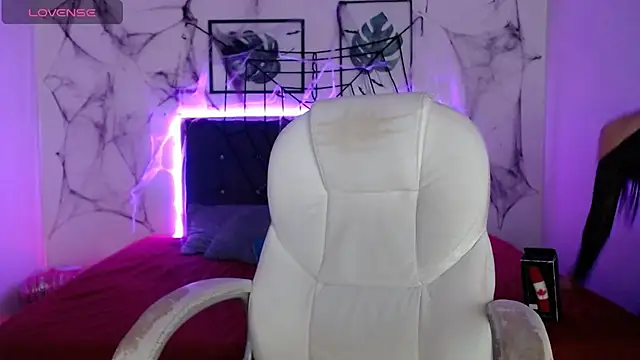 Snapshot of mia_collens chatting on October 20, 2025, 1:40 am mia collens online show from October 20, 2025, 1:40 am