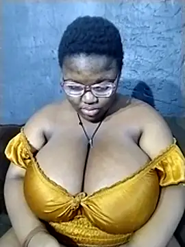 Snapshot of Damm_Bobbies chatting on June 23, 2026, 9:35 pm Damm Bobbies online show from June 23, 2026, 9:35 pm