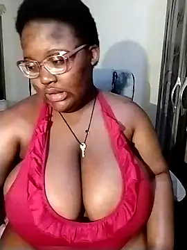 Snapshot of Damm_Bobbies chatting on July 11, 2026, 1:39 am Damm Bobbies online show from July 11, 2026, 1:39 am