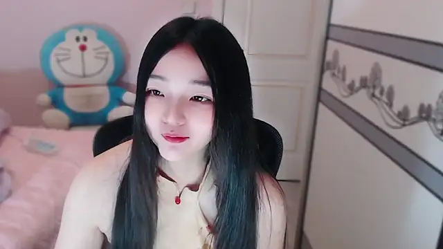 xiao-xiao-D online show from December 22, 2025, 8:47 am