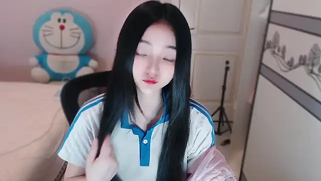 Snapshot of xiao-xiao-D chatting on November 29, 2025, 2:44 am xiao-xiao-D online show from November 29, 2025, 2:44 am