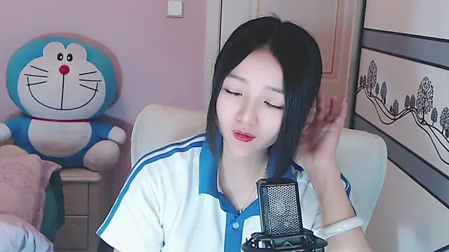 xiao-xiao-D online show from February 25, 2025, 2:48 pm