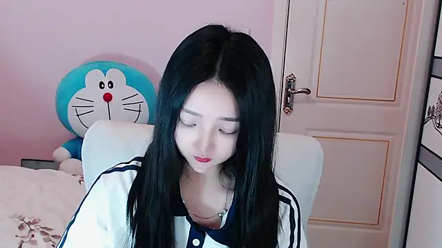 xiao-xiao-D online show from March 3, 2025, 11:44 am