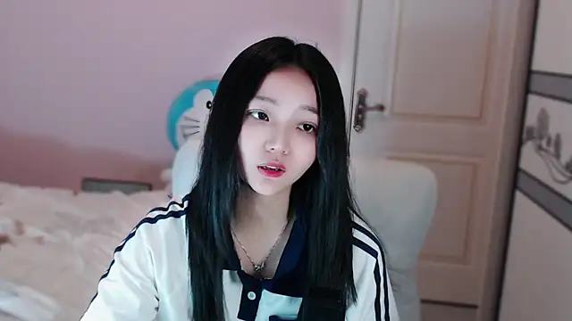 xiao-xiao-D online show from March 2, 2025, 2:25 pm