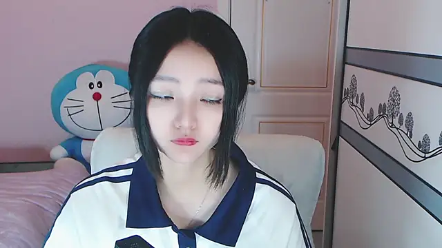 xiao-xiao-D online show from February 24, 2025, 11:21 am