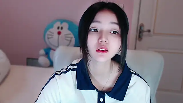 xiao-xiao-D online show from March 8, 2025, 8:44 am