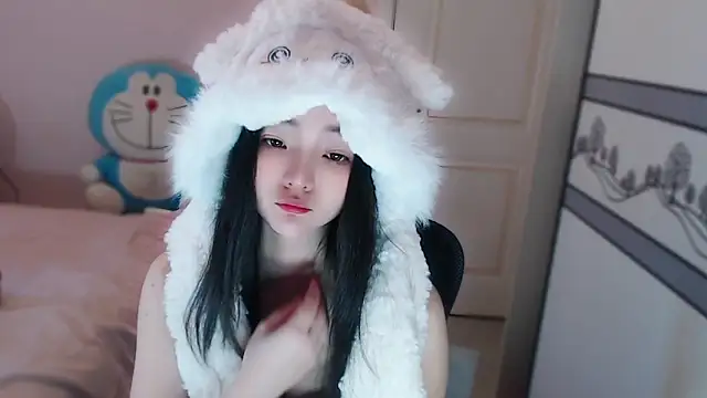 Snapshot of xiao-xiao-D chatting on November 18, 2025, 4:49 am xiao-xiao-D online show from November 18, 2025, 4:49 am