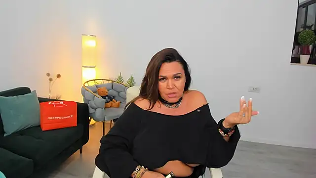 Snapshot of Aileen_Stone chatting on October 30, 2025, 3:42 pm Aileen Stone online show from October 30, 2025, 3:42 pm