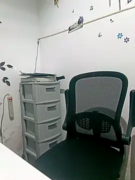 Snapshot of bisexual0007 chatting on March 11, 2025, 1:05 am bisexual0007 online show from March 11, 2025, 1:05 am