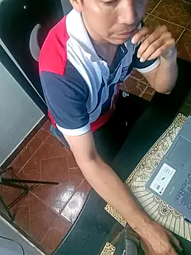 Snapshot of bisexual0007 chatting on February 20, 2025, 4:07 am bisexual0007 online show from February 20, 2025, 4:07 am