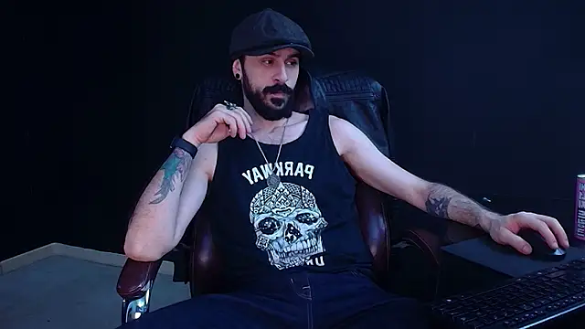 Snapshot of AxelColton chatting on November 29, 2025, 5:40 am AxelColton online show from November 29, 2025, 5:40 am