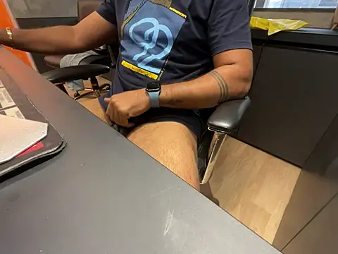 Snapshot of Nil_Talreja chatting on May 19, 2026, 8:54 am Nil Talreja online show from May 19, 2026, 8:54 am