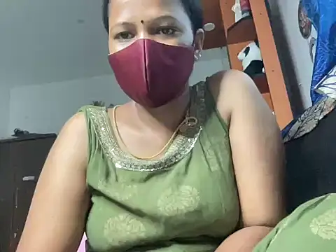 Snapshot of Tamil_Sanjana_ chatting on April 19, 2026, 2:01 am Tamil Sanjana online show from April 19, 2026, 2:01 am
