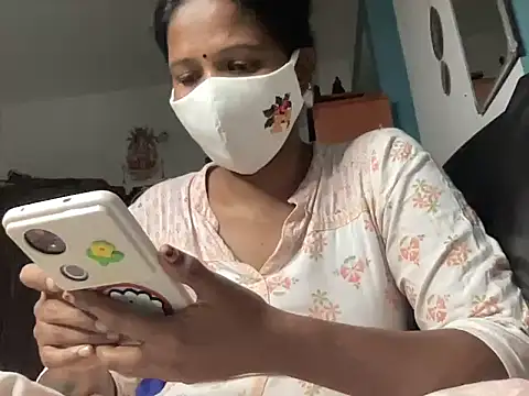 Snapshot of Tamil_Sanjana_ chatting on April 6, 2026, 6:20 pm Tamil Sanjana online show from April 6, 2026, 6:20 pm