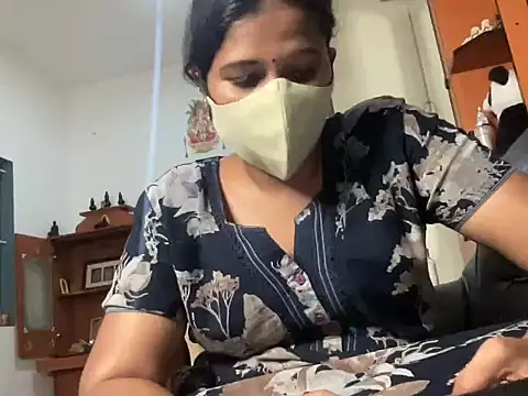 Snapshot of Tamil_Sanjana_ chatting on October 19, 2025, 8:33 pm Tamil Sanjana online show from October 19, 2025, 8:33 pm