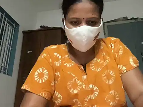 Snapshot of Tamil_Sanjana_ chatting on April 5, 2026, 5:19 pm Tamil Sanjana online show from April 5, 2026, 5:19 pm