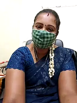 Snapshot of Tamil_angel_ chatting on January 26, 2025, 7:52 pm Tamil angel online show from January 26, 2025, 7:52 pm