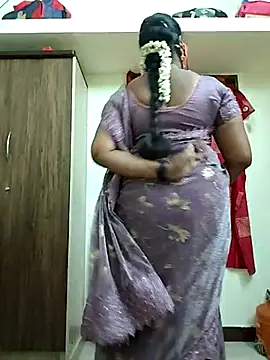 Snapshot of Tamil_angel_ chatting on February 20, 2025, 5:20 pm Tamil angel online show from February 20, 2025, 5:20 pm