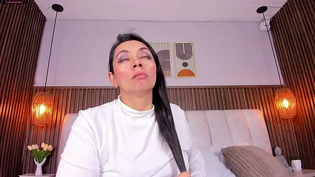 Snapshot of PerlaPreciosa chatting on August 4, 2026, 4:06 am PerlaPreciosa online show from August 4, 2026, 4:06 am