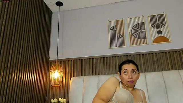 Snapshot of PerlaPreciosa chatting on July 25, 2026, 4:31 am PerlaPreciosa online show from July 25, 2026, 4:31 am