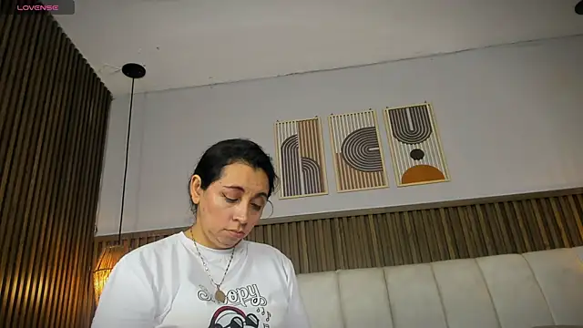 Snapshot of PerlaPreciosa chatting on July 17, 2026, 3:59 am PerlaPreciosa online show from July 17, 2026, 3:59 am