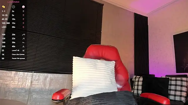 Snapshot of JhonyMiller_ chatting on March 15, 2026, 8:27 pm JhonyMiller online show from March 15, 2026, 8:27 pm