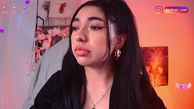 Snapshot of Sweet_Nyx chatting on May 17, 2026, 8:42 pm Sweet Nyx online show from May 17, 2026, 8:42 pm
