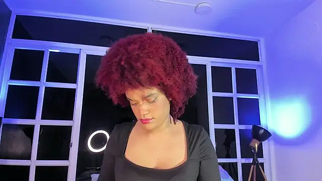 loladupont online show from May 3, 2026, 3:11 am