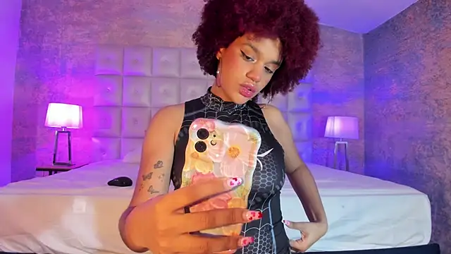 Snapshot of loladupont chatting on November 17, 2025, 3:10 am loladupont online show from November 17, 2025, 3:10 am