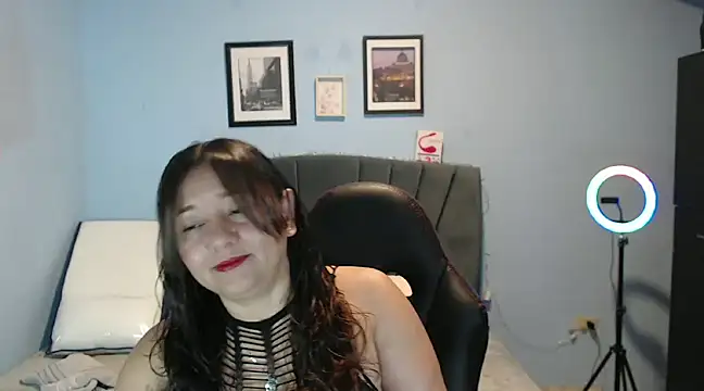 AngelRouss online show from January 21, 2025, 9:57 am