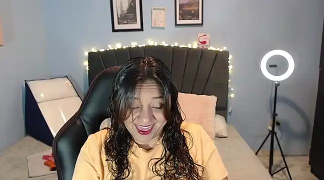 AngelRouss online show from January 24, 2025, 11:37 am