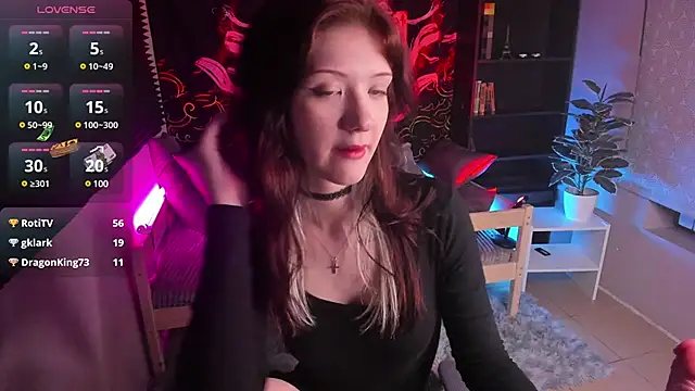 Lina Vi online show from March 14, 2025, 3:37 am