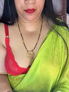 FlatVincy4 online show from November 25, 2025, 4:02 am