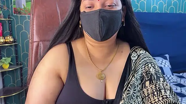 Snapshot of FlatVincy4 chatting on July 28, 2026, 3:21 pm FlatVincy4 online show from July 28, 2026, 3:21 pm