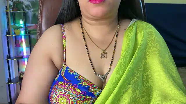 FlatVincy4 online show from January 14, 2026, 7:45 am