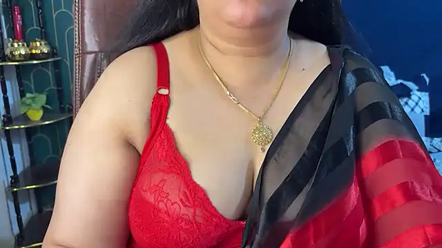 Snapshot of FlatVincy4 chatting on July 14, 2026, 10:21 am FlatVincy4 online show from July 14, 2026, 10:21 am