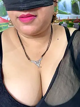 FlatVincy4 online show from September 26, 2025, 3:57 am