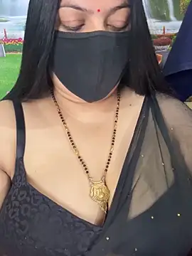 FlatVincy4 online show from October 27, 2025, 4:35 am