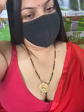 FlatVincy4 online show from October 21, 2025, 3:55 pm